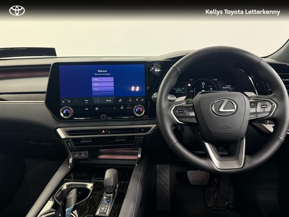 2025 Lexus RX 450h+ - image 9