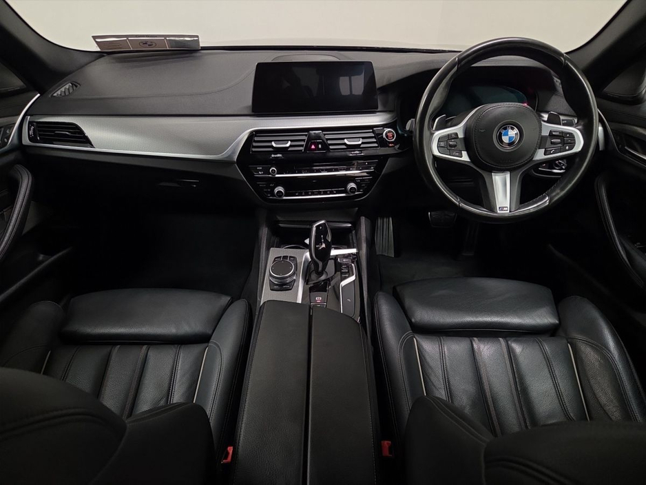 2019 BMW 5 Series 520d xDrive M Sport €31,995