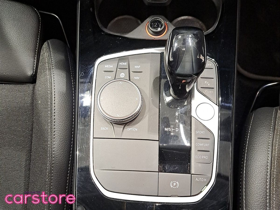 2021 BMW 1 Series - image 16