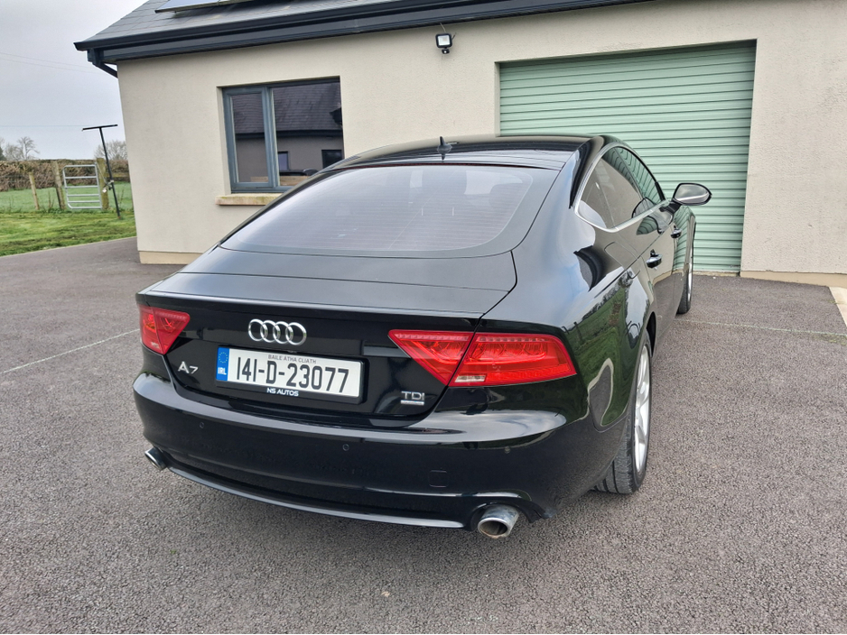 2014 Audi A7 - image 12