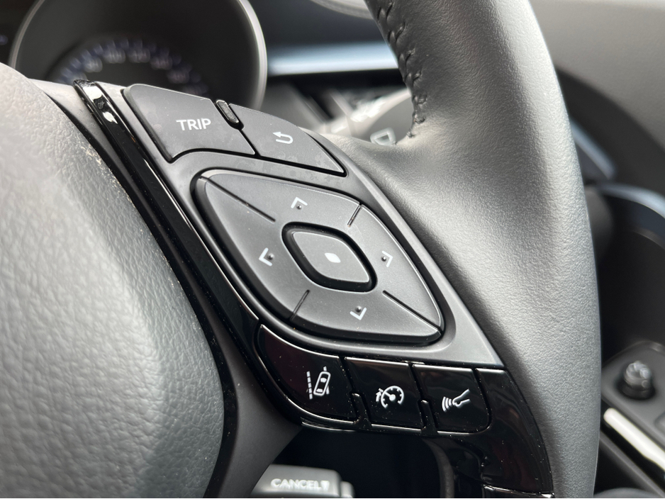 2021 Toyota C-HR 1.8 HYBRID SPORT BI- 4DR AUTO €25,888