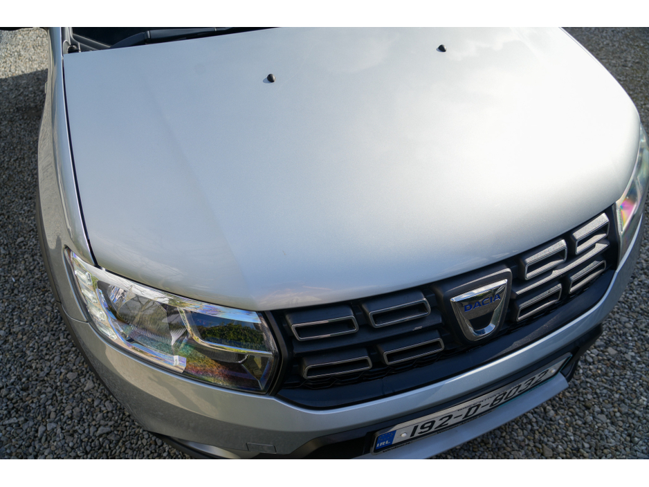 2019 Dacia Sandero - image 8