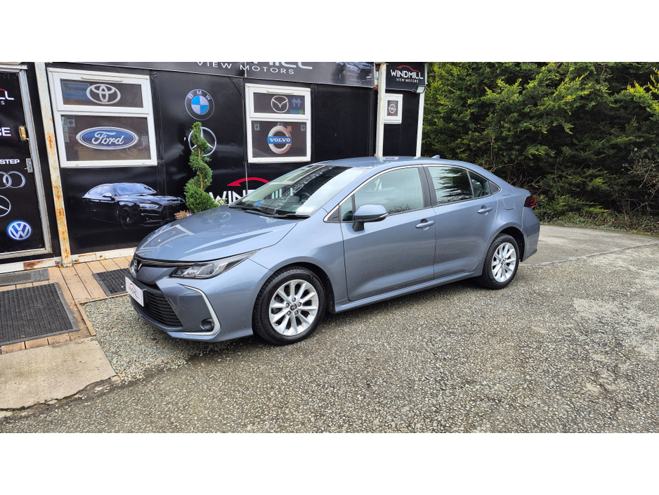 2019 Toyota Corolla - image 6