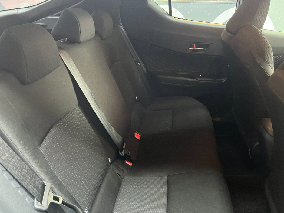 2019 Toyota C-HR - image 11