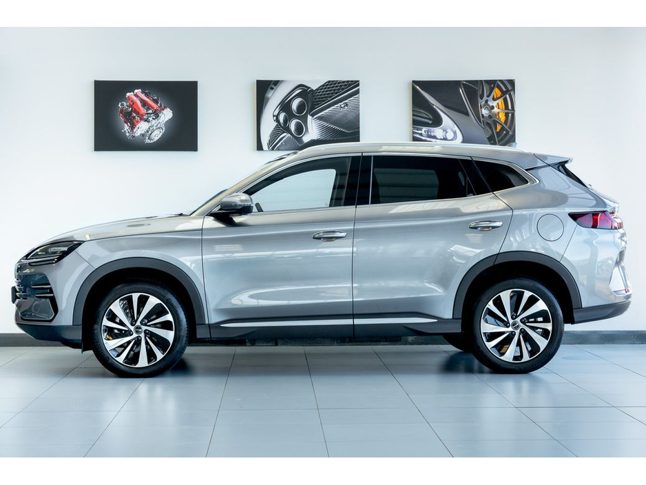 2025 BYD Seal U DM-I COMFORT €43,899