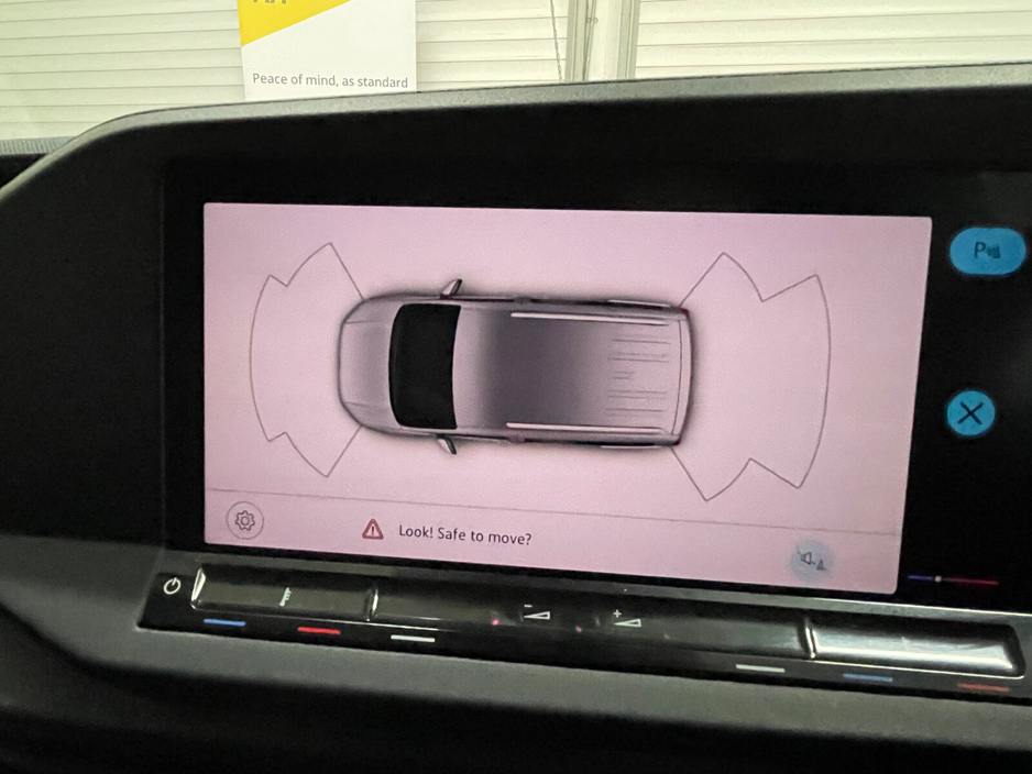 2023 Volkswagen Caddy CADDY DARK LABEL TDI 122HP A7F €19,995