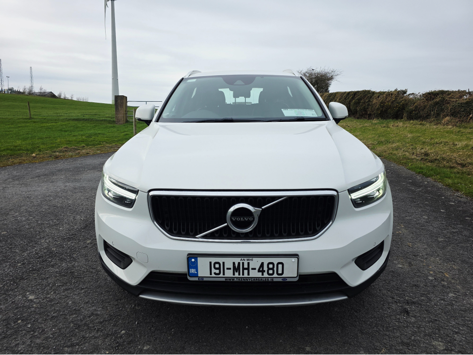 2019 Volvo XC40 - image 8