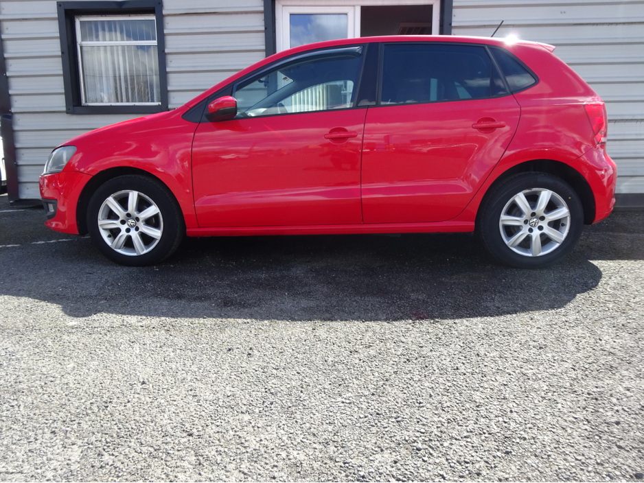 2012 Volkswagen Polo - image 5