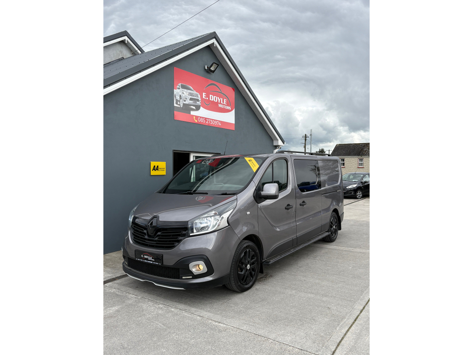 2019 Renault Trafic - image 10
