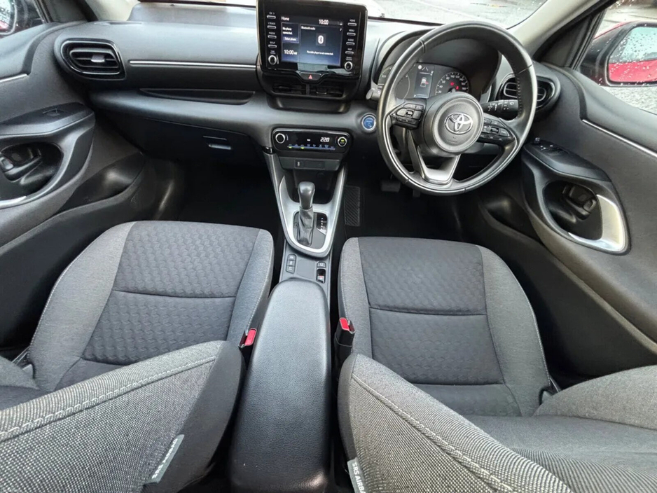 2023 Toyota Yaris 1.5 Hybrid 5Dr Luna €18,500