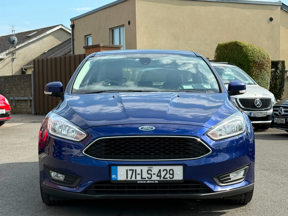 2017 Ford Focus - image 2