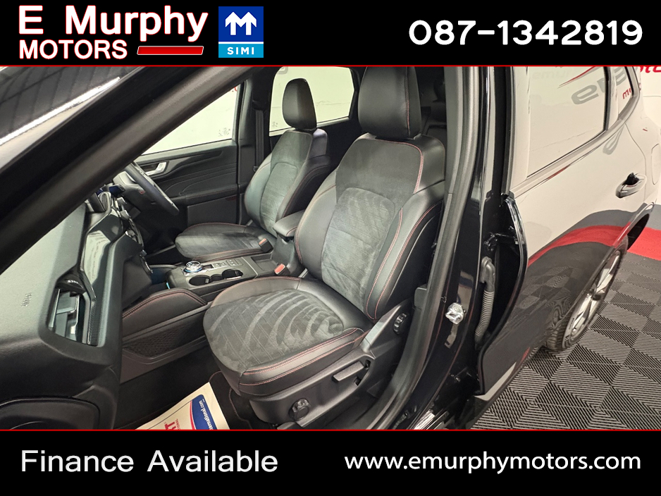 2022 Ford Kuga - image 11