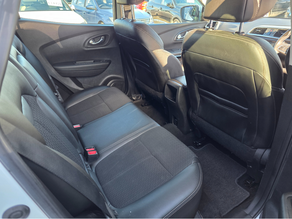 2016 Renault Kadjar - image 23