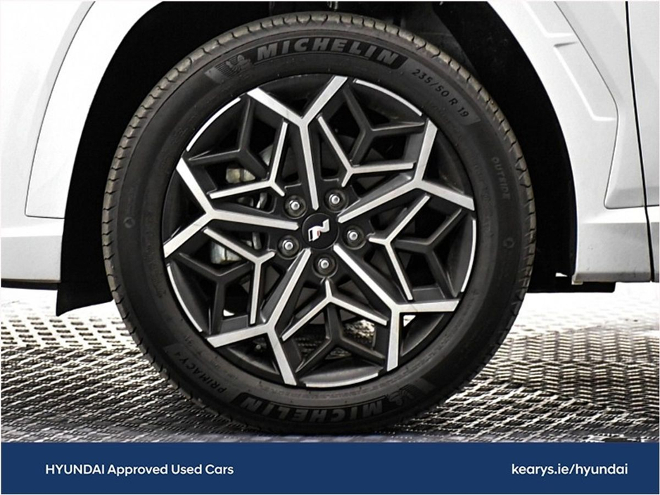 2022 Hyundai Tucson - image 8