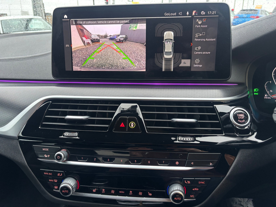 2023 BMW 5 Series - image 9