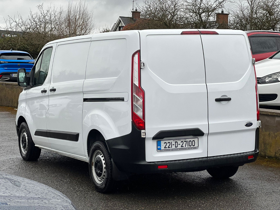 2022 Ford Transit Custom - image 5