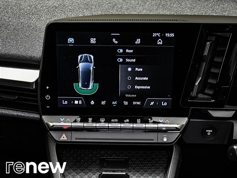 2023 Renault Megane E-Tech - image 29