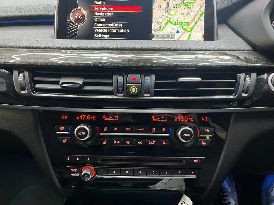 2016 BMW X5 - image 28