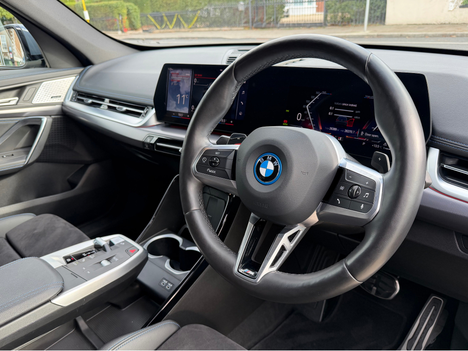 2023 BMW X1 - image 28