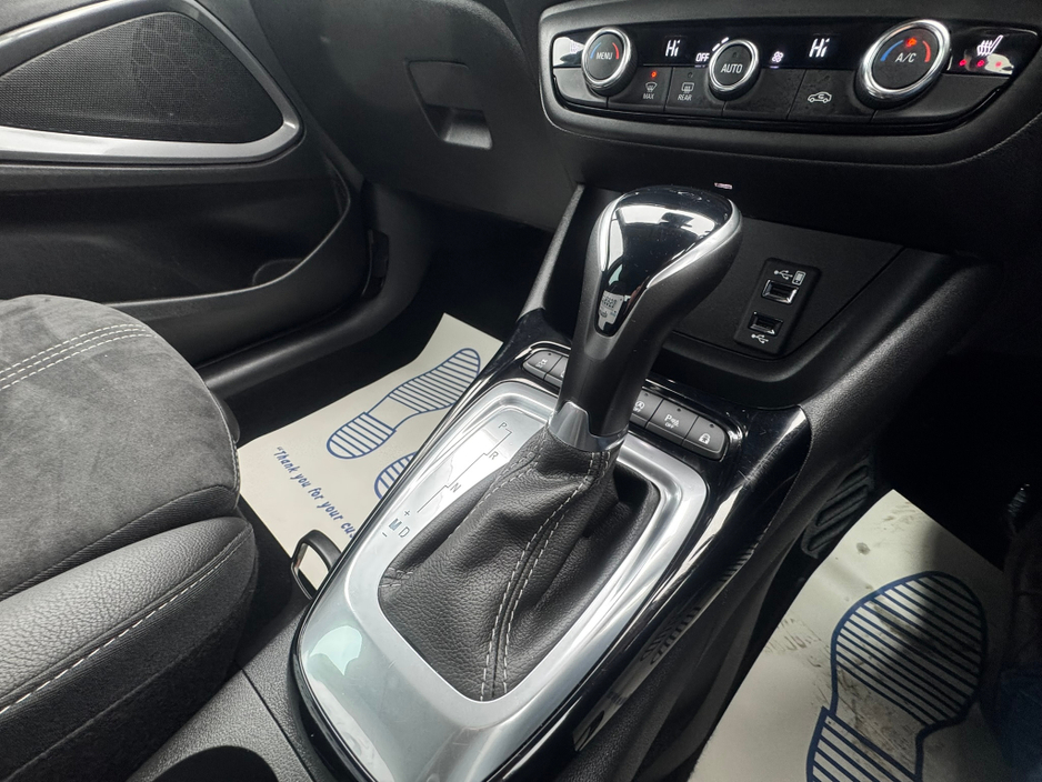 2024 Opel Crossland - image 18