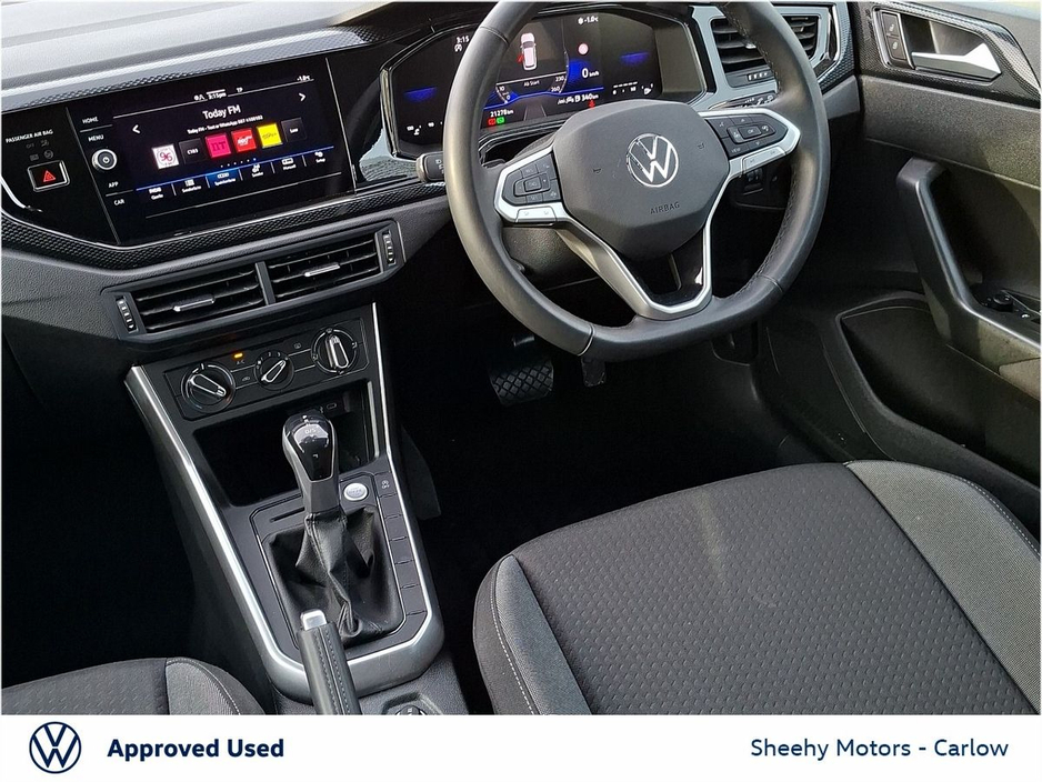 2025 Volkswagen Taigo - image 2