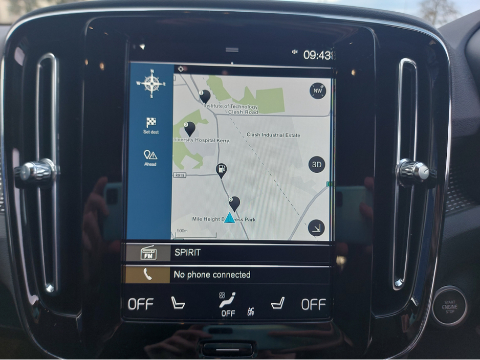 2023 Volvo XC40 T2 P R-DESIGN MAN 5DR €39,950