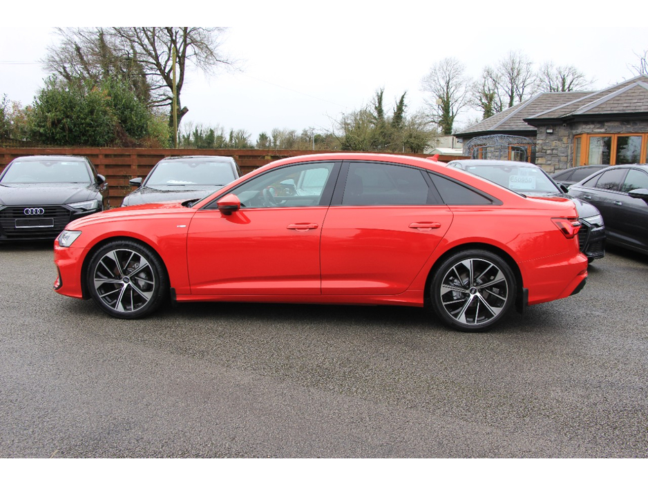 2022 Audi A6 - image 12