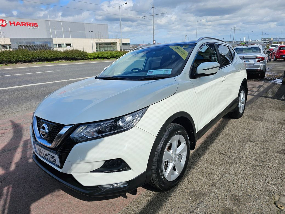 2018 Nissan Qashqai - image 4