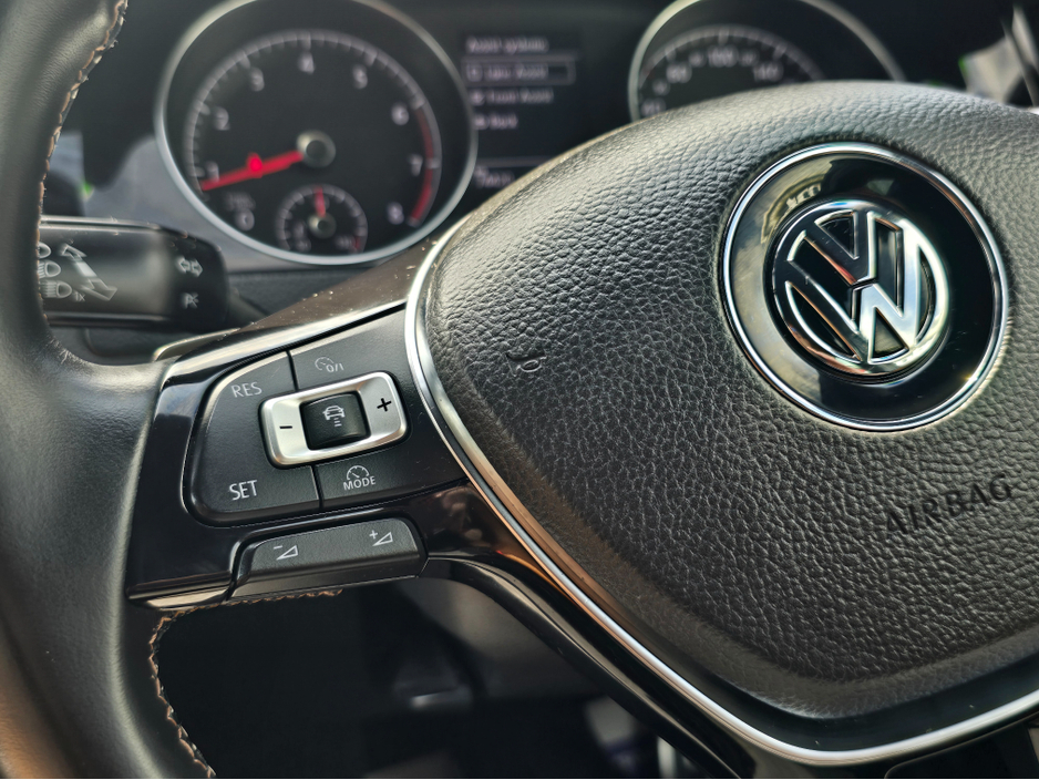 2015 Volkswagen Golf 1.4 TSI LEATHER SPECIAL TAN LEATHER  MILANO EDITION //LEATHER  HEATED SEATS // REVERSE CAMERA €15,450