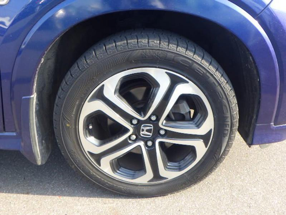 2014 Honda Vezel - image 3