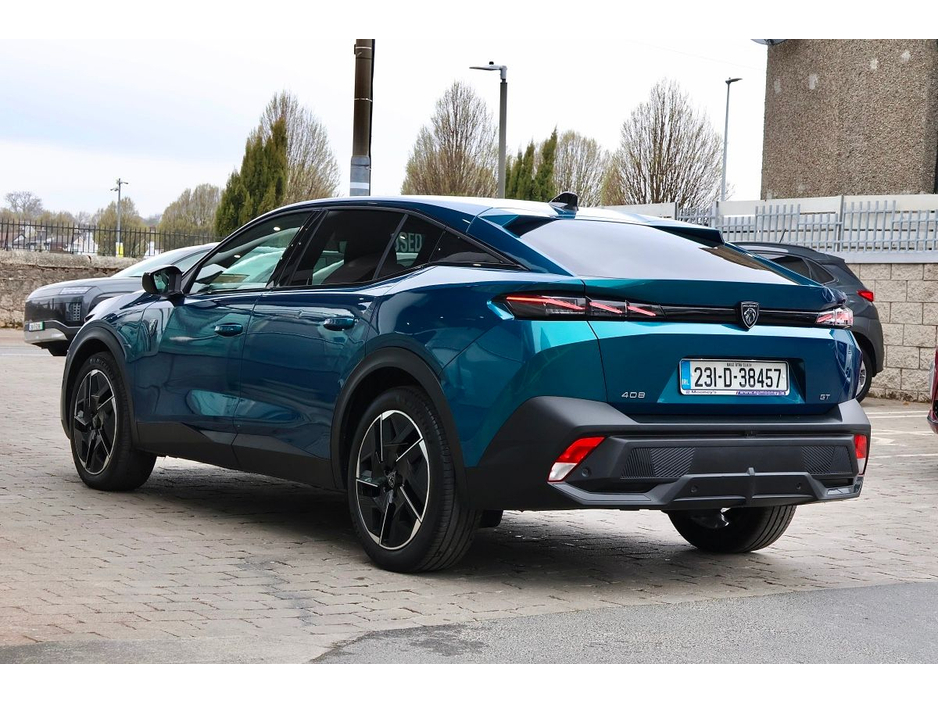 2023 Peugeot 408 - image 5