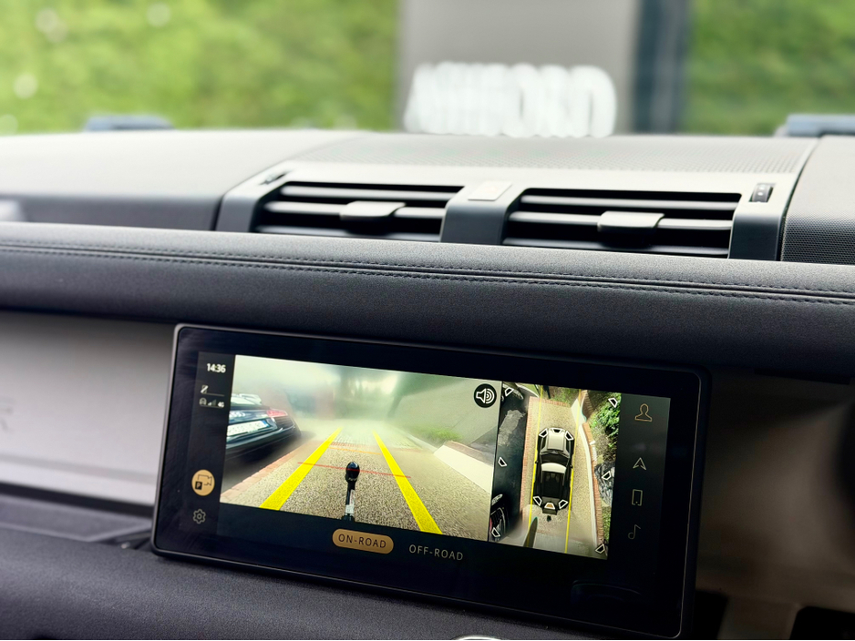 2023 Land Rover Defender 90 3.0 D HARD TOP SE 2 €67,950