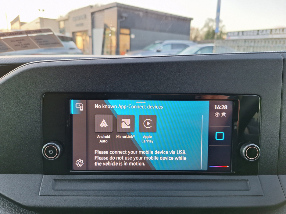 2021 Volkswagen Caddy CARGO 2.0 TDI 6SPEED *Immaculate/High Spec/Apple Carplay/Android Auto* €13,500