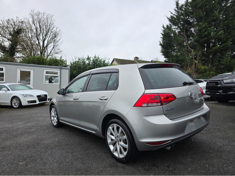 2017 Volkswagen Golf LEATHER BLACK SEATS 1.4 HIGHLINE EDITION -REVERSE CAMERA  - CARPLAY - ANDROID AUTO- BLIND SPOT REAR TRAFFIC ASSIST - DISCOVER PRO - €16,950