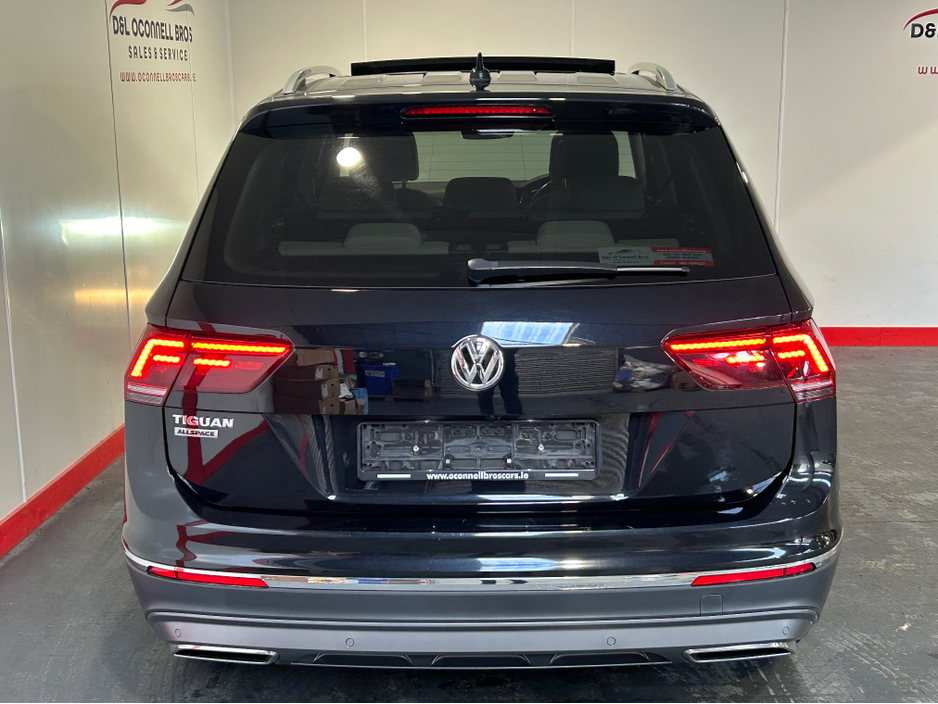 2021 Volkswagen Tiguan - image 30