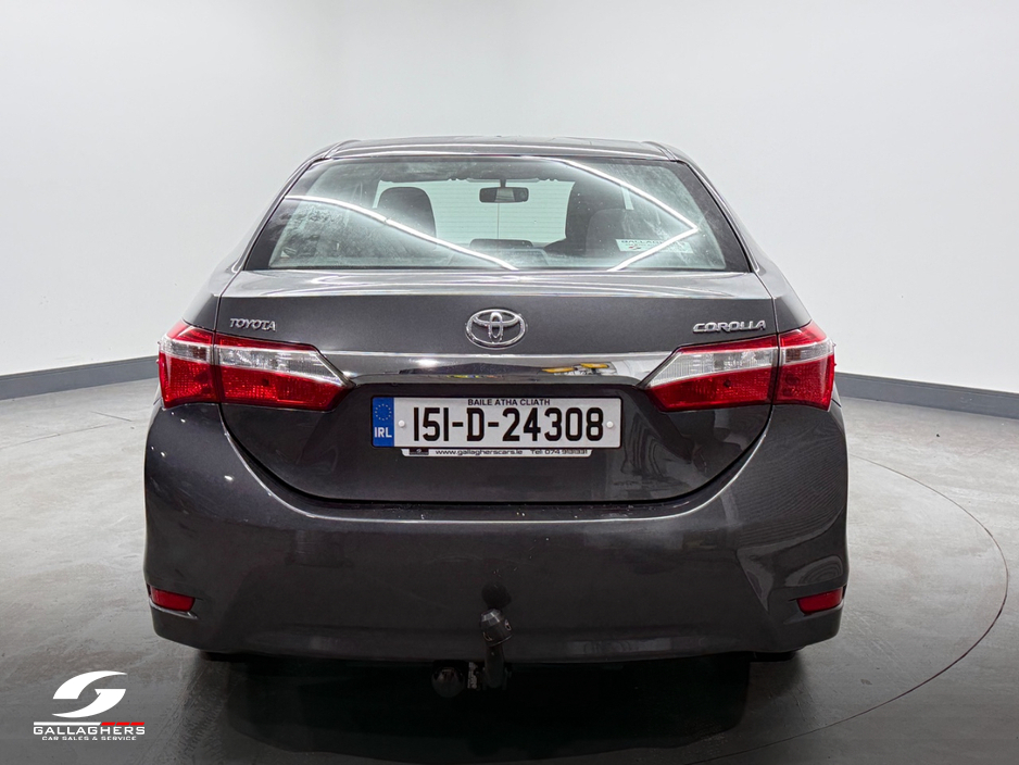 2015 Toyota Corolla - image 6