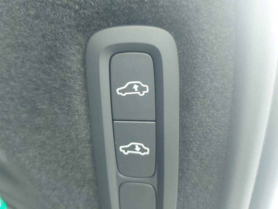 2026 Volvo XC90 - image 30