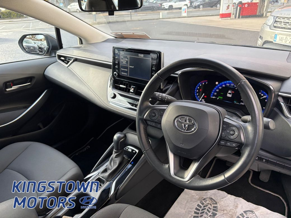 2022 Toyota Corolla HYB Luna Saloon 4DR AU €25,750