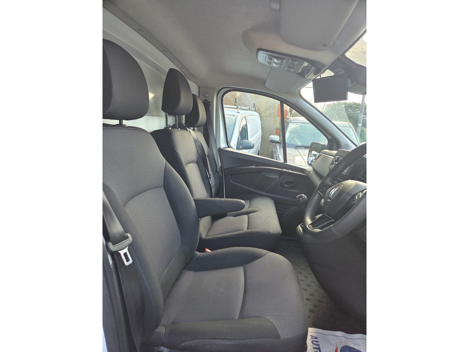 2022 Renault Trafic LL30 BLUE DCI 130 BUSIN BUSINESS PAN €18,500