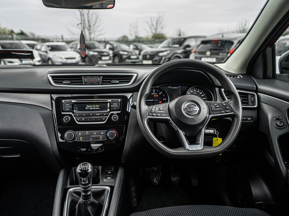 2018 Nissan Qashqai - image 6