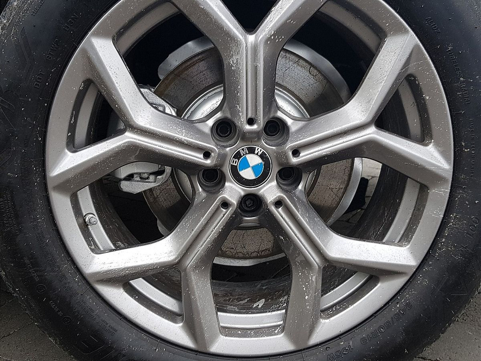 2023 BMW X3 - image 12