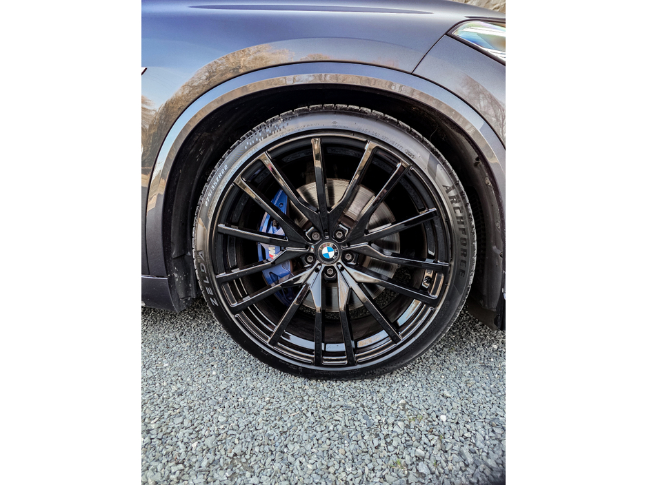 2022 BMW X5 - image 6