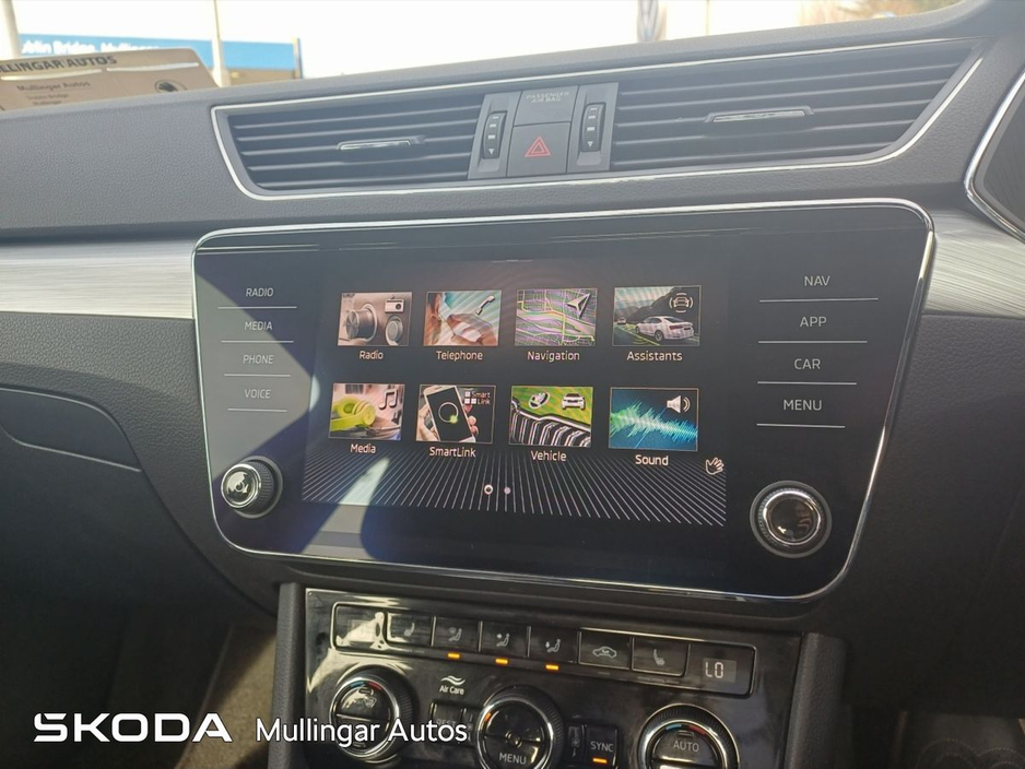 2023 Skoda Superb - image 18