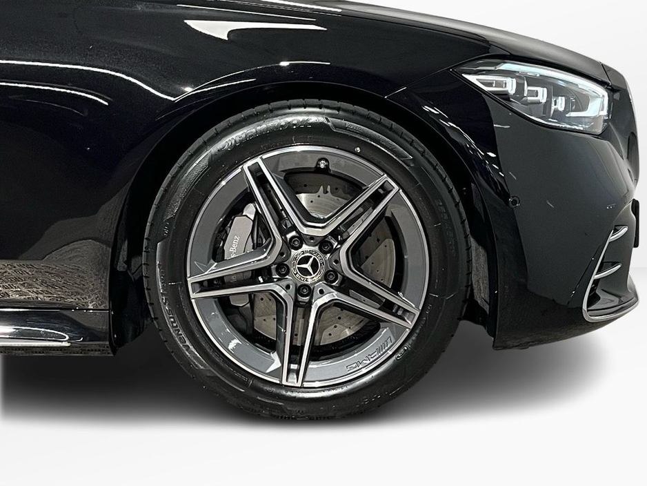 2026 Mercedes-Benz S Class 450e AMG LWB - 19 Inch Alloys - Reversing Camera - Ambient Lighting - Sat Nav - Climate Control - Electric Heated Memory Seats - Keyless Start - Apple CarPlay/Android Auto €151,556