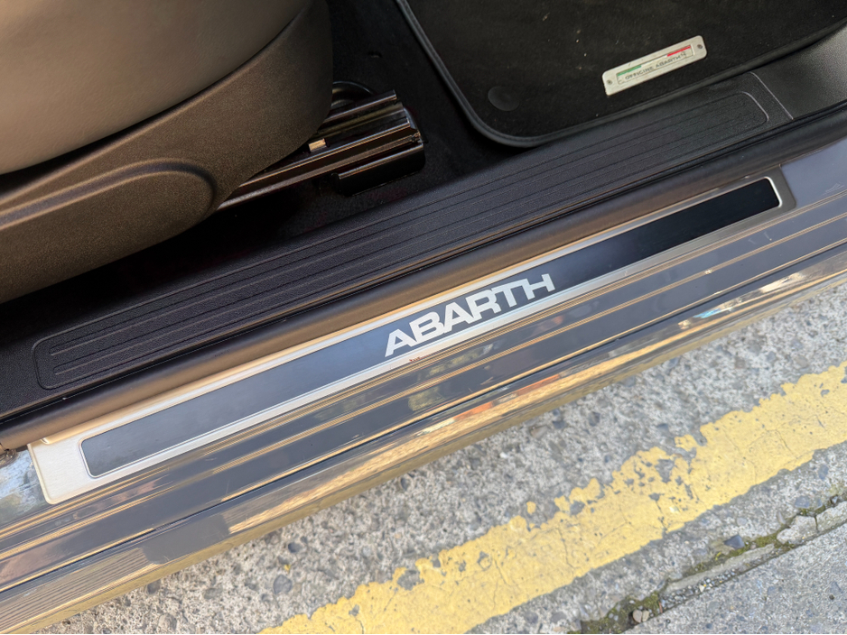 2020 Fiat Abarth - image 14