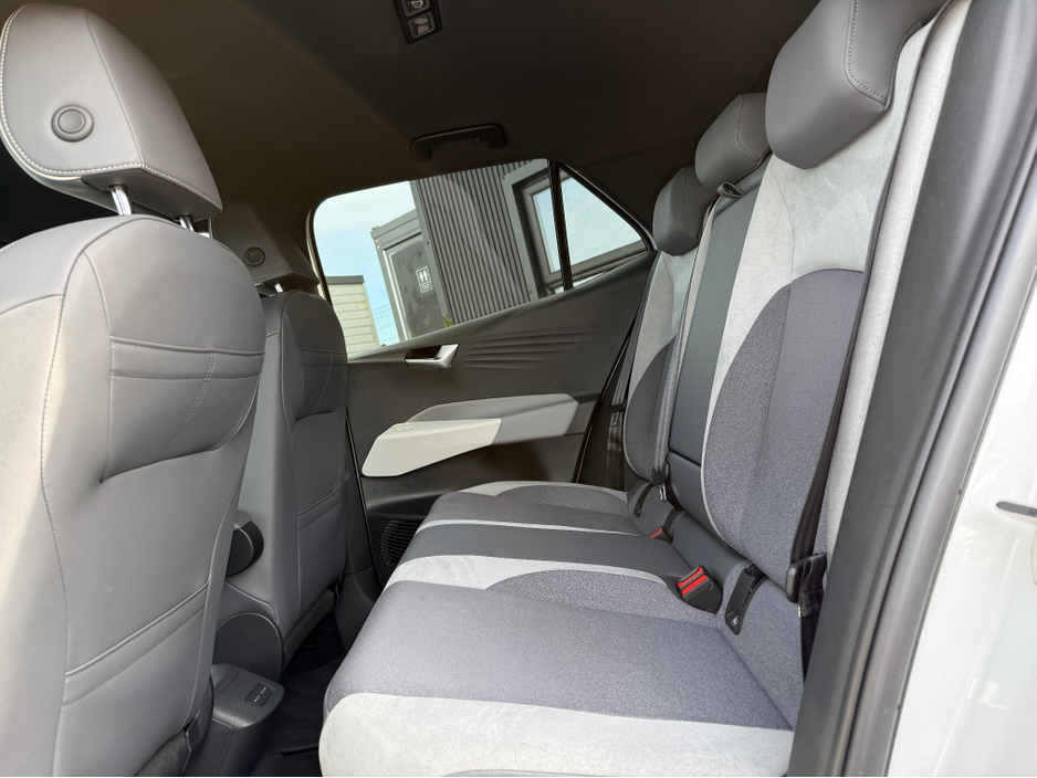 2020 Volkswagen ID.3 - image 18