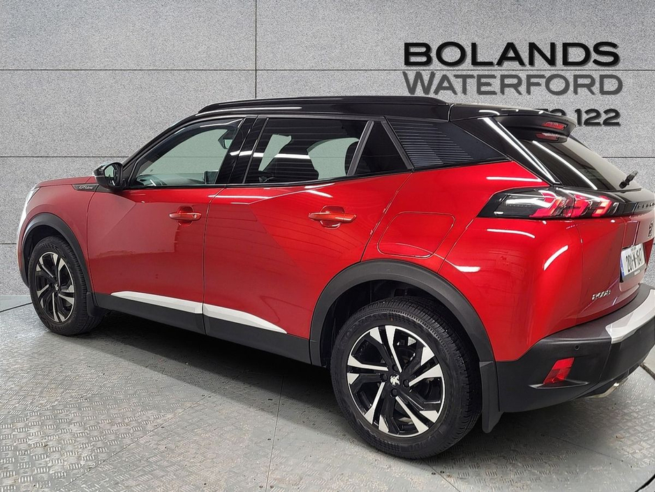 2020 Peugeot 2008 - image 2