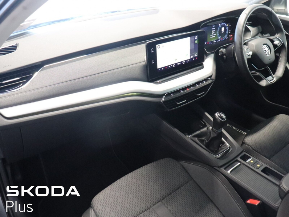 2023 Skoda Octavia - image 21