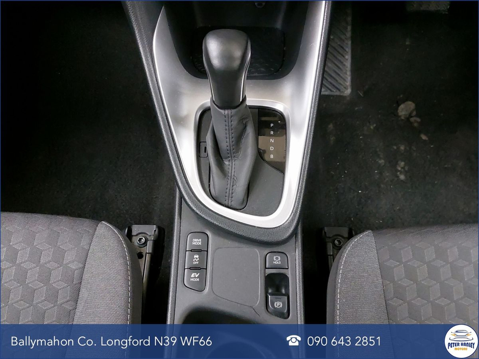 2024 Toyota Yaris Yaris Hybrid Luna €23,950