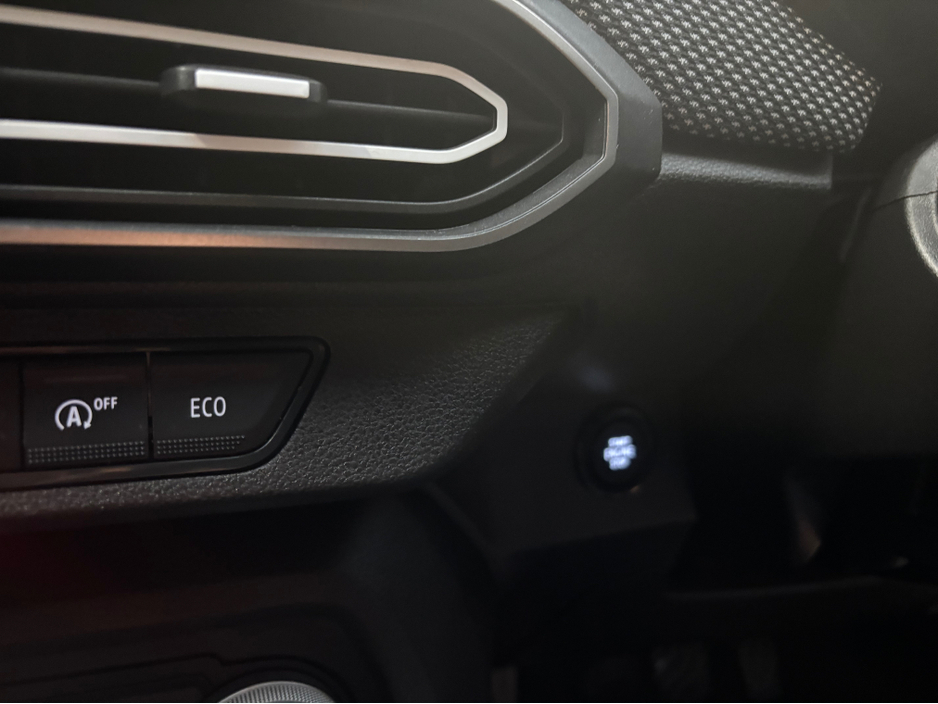 2023 Dacia Jogger - image 14